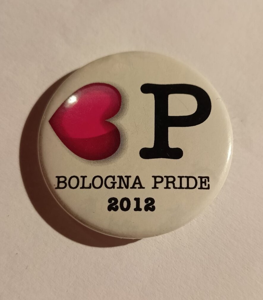 Spilla Bologna Pride 1.jpg