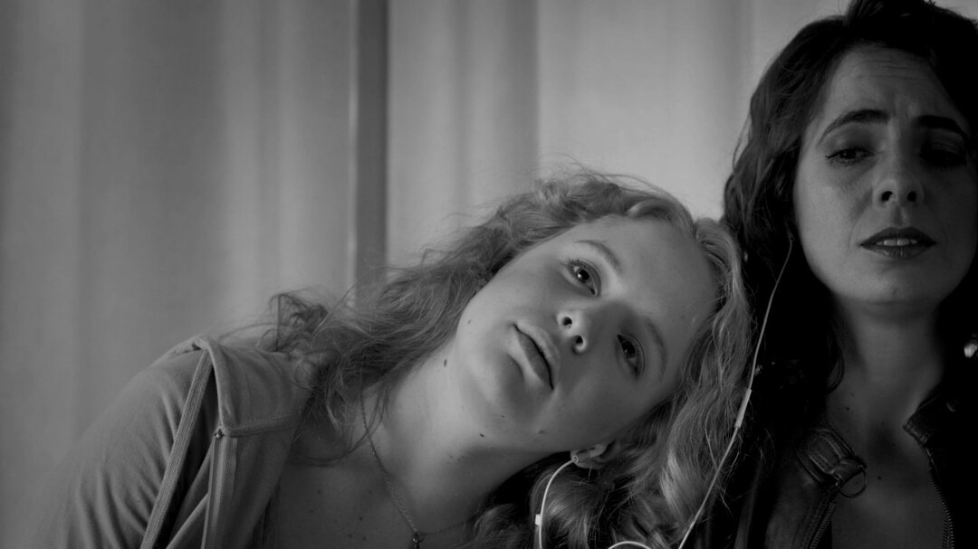 Todo el mundo tiene a alguien menos yo.jpg