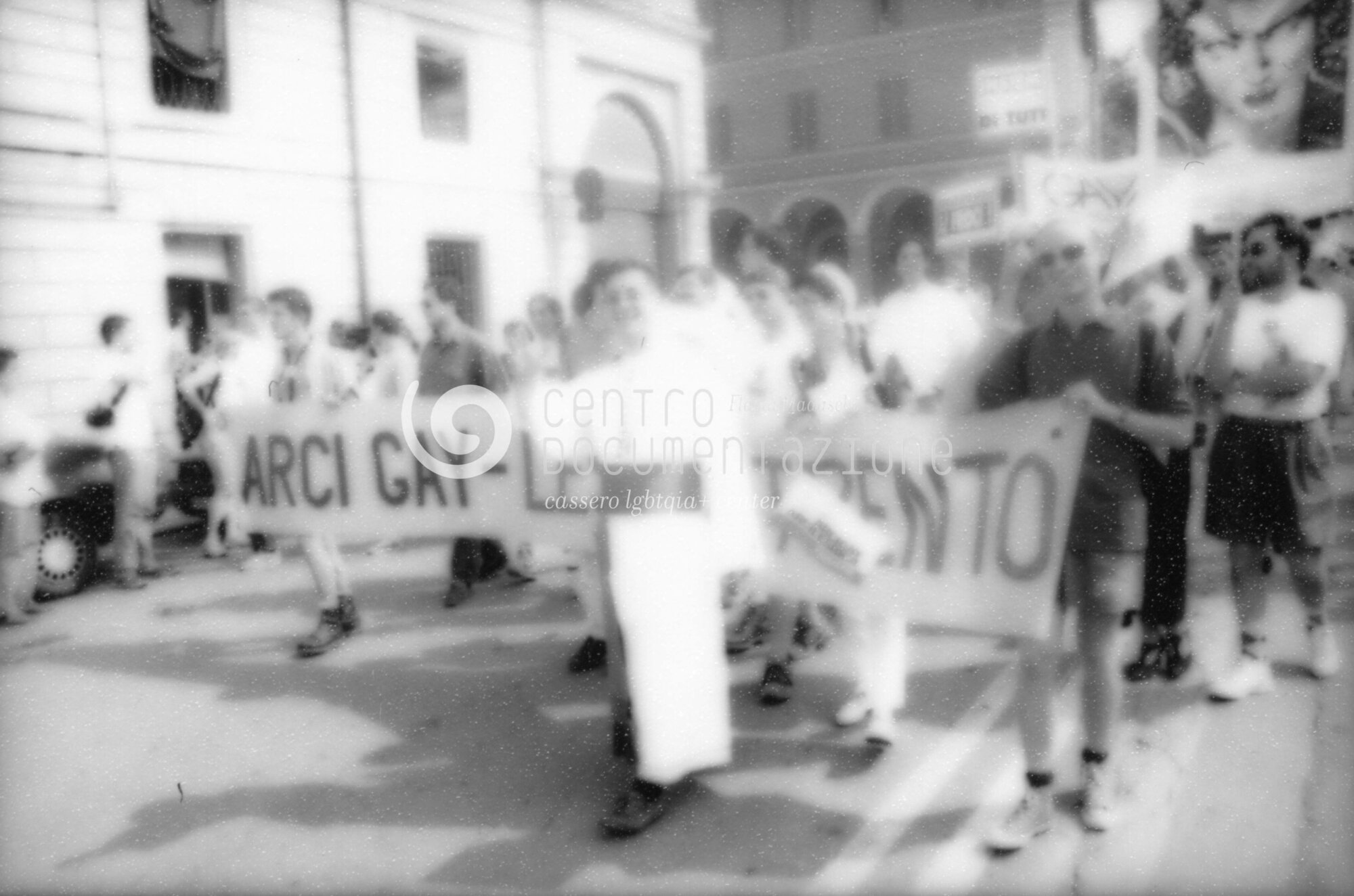 F2_2_3_112_32_watermarked.jpg