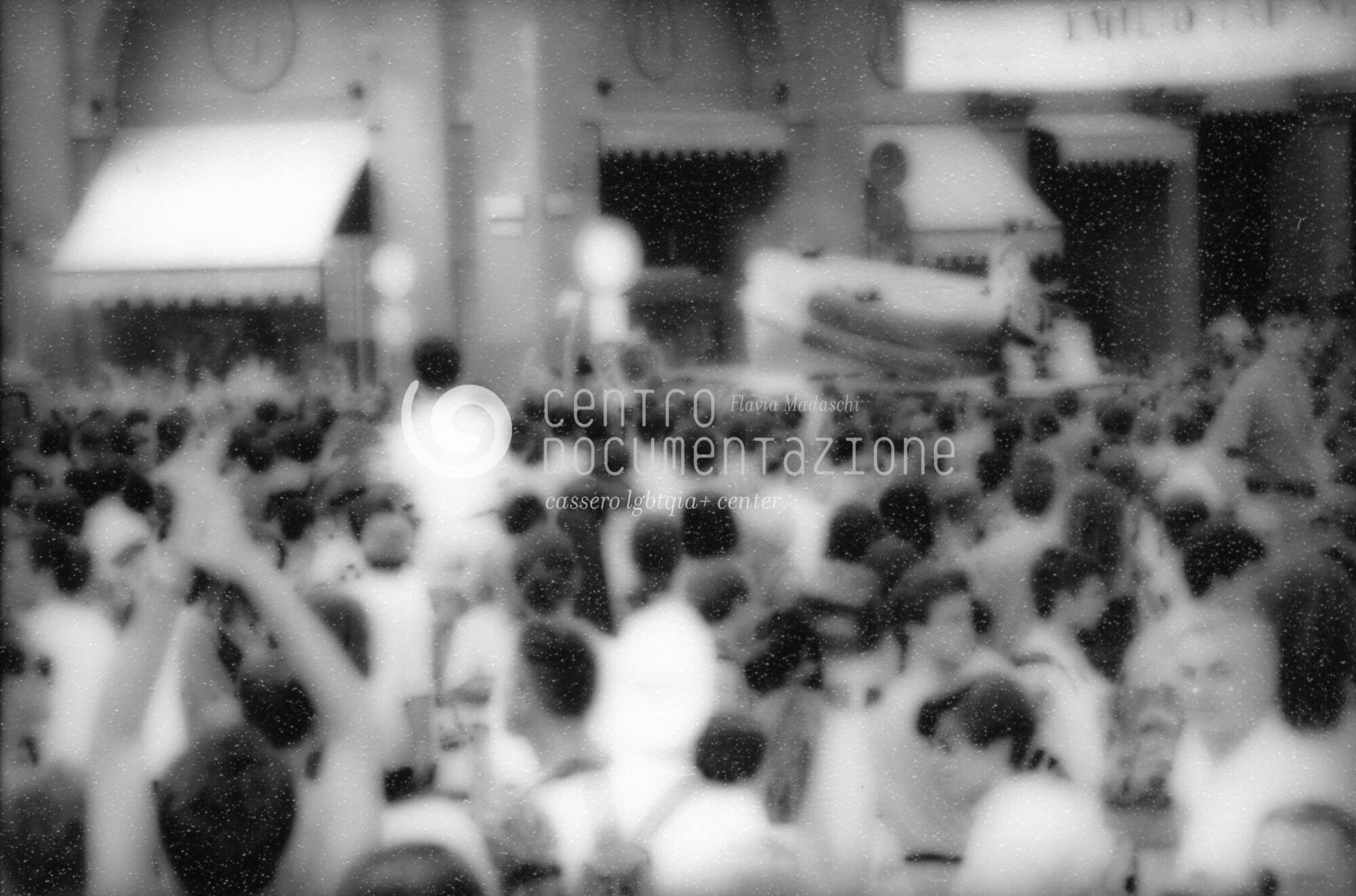 F2_2_3_113_30_watermarked.jpg