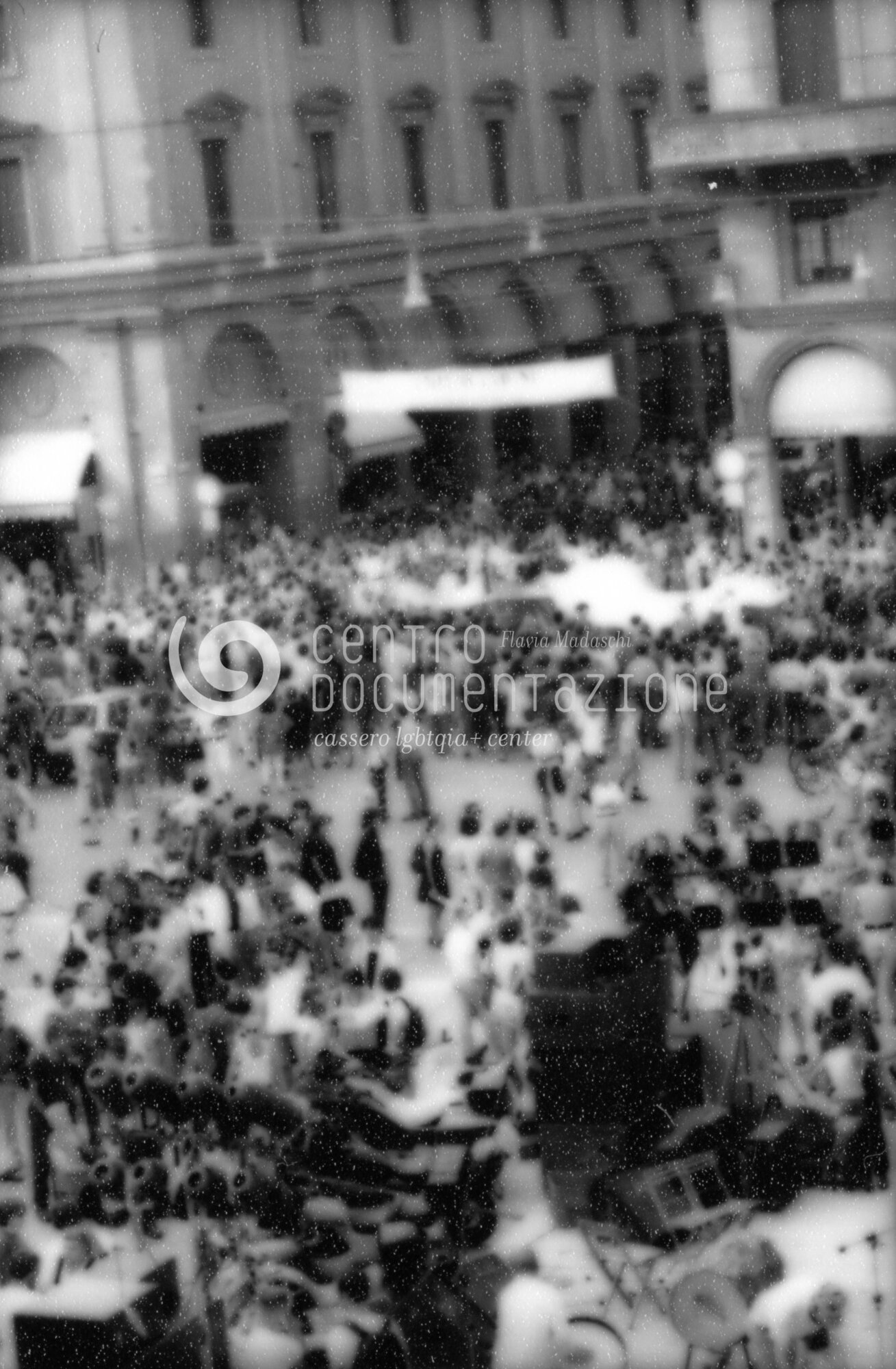 F2_2_3_116_04_watermarked.jpg