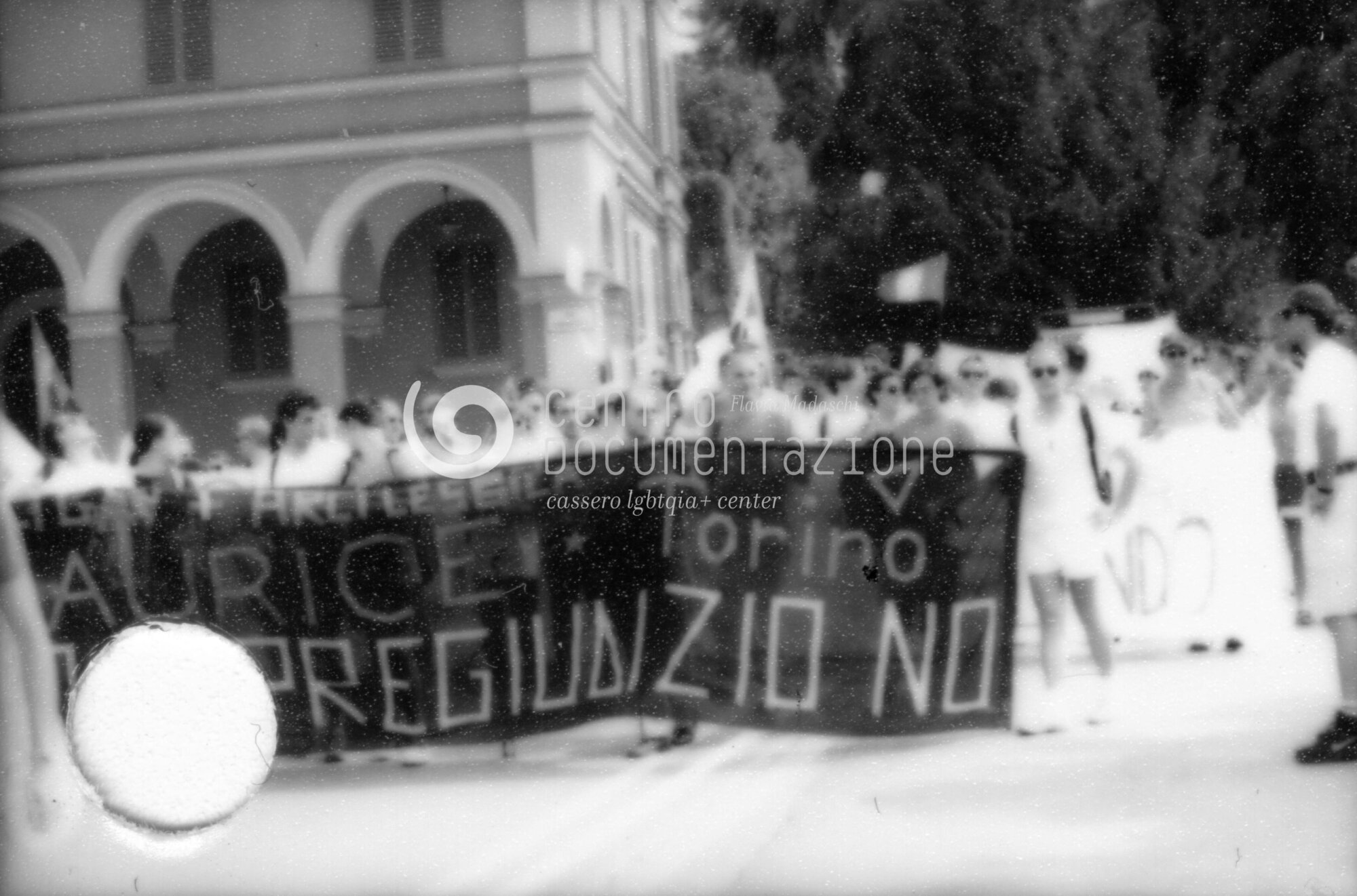 F2_2_3_117_07_watermarked.jpg