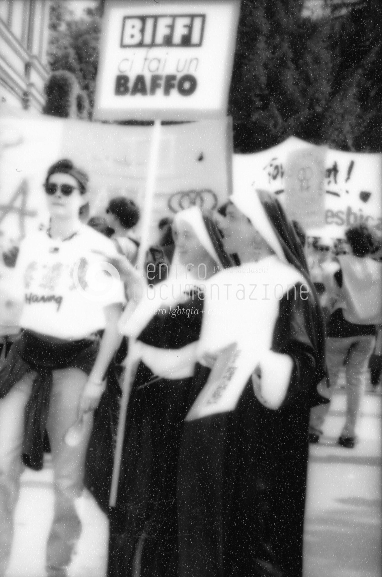 F2_2_3_117_28_watermarked.jpg