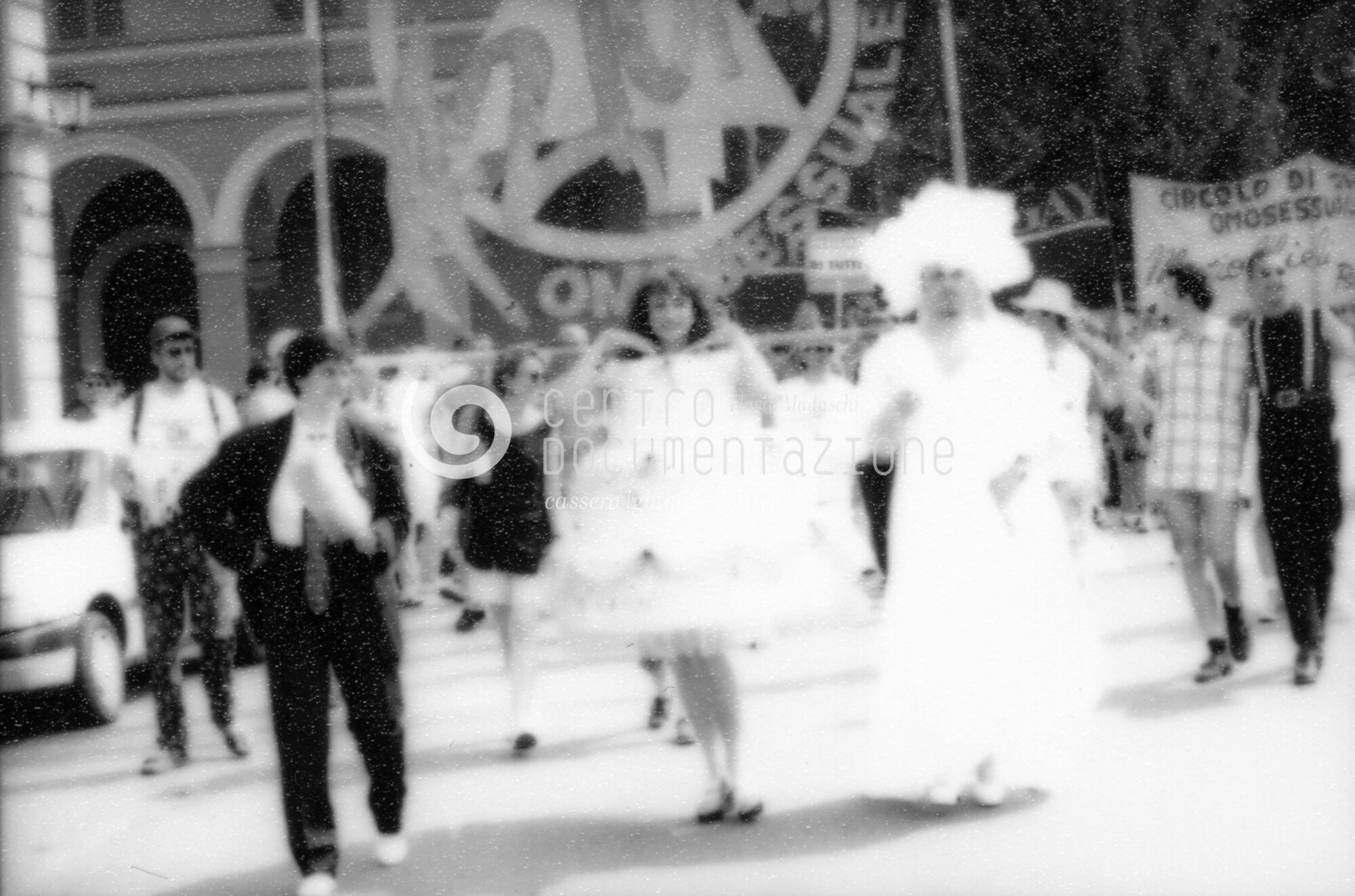 F2_2_3_117_34_watermarked.jpg