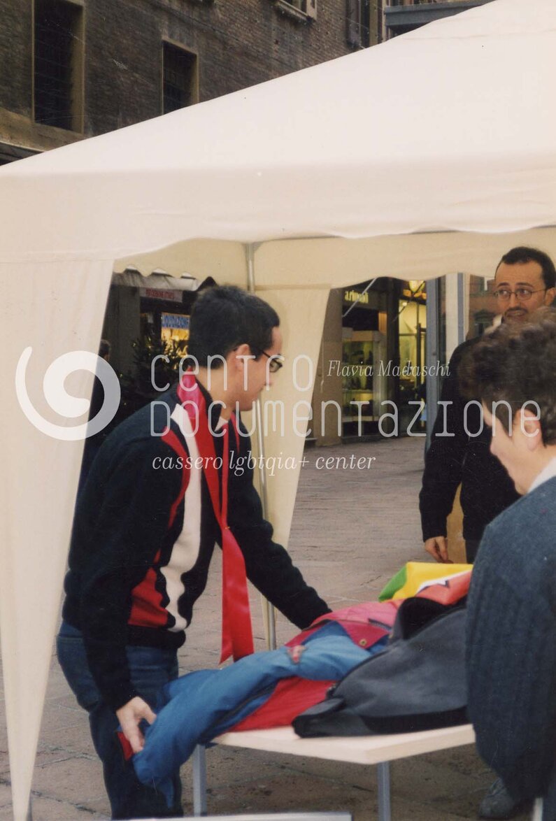 F2_2_4_670_watermarked.jpg