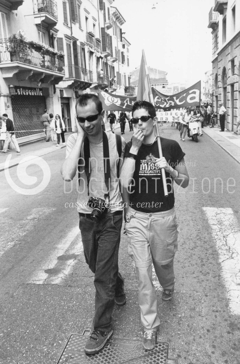 F2_2_4_716_watermarked.jpg