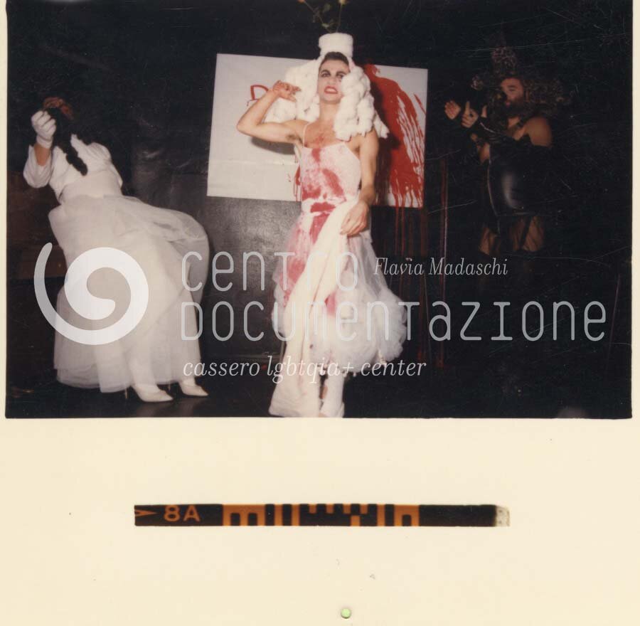 F1_4_1_097_watermarked.jpg