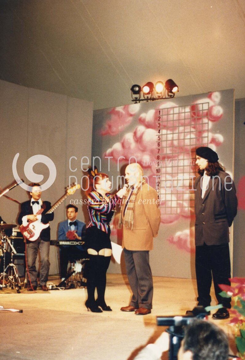 F1_4_3_02_watermarked.jpg