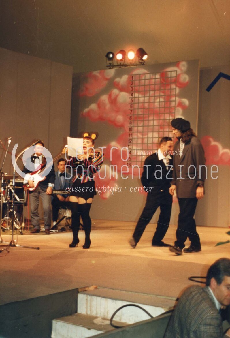 F1_4_3_03_watermarked.jpg