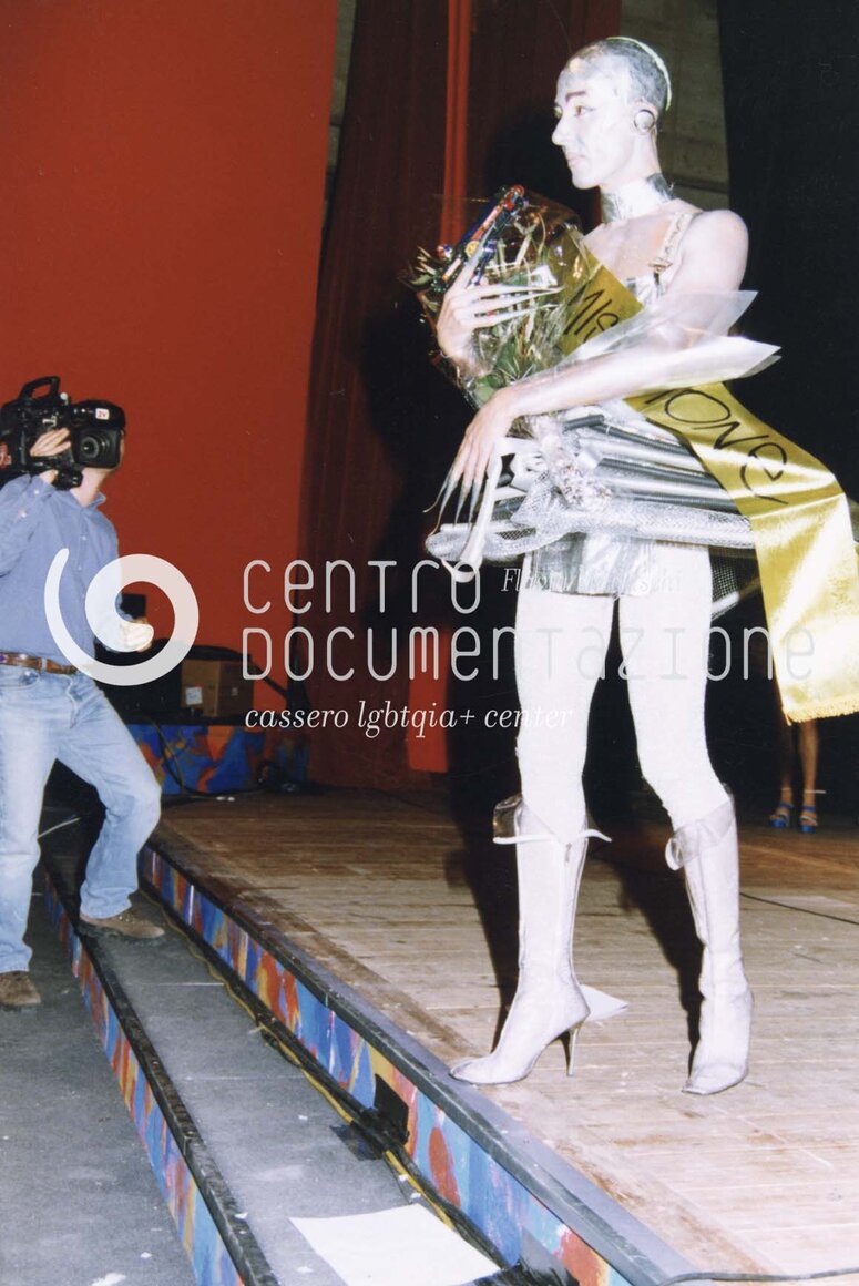 F1_3_5_252_watermarked.jpg