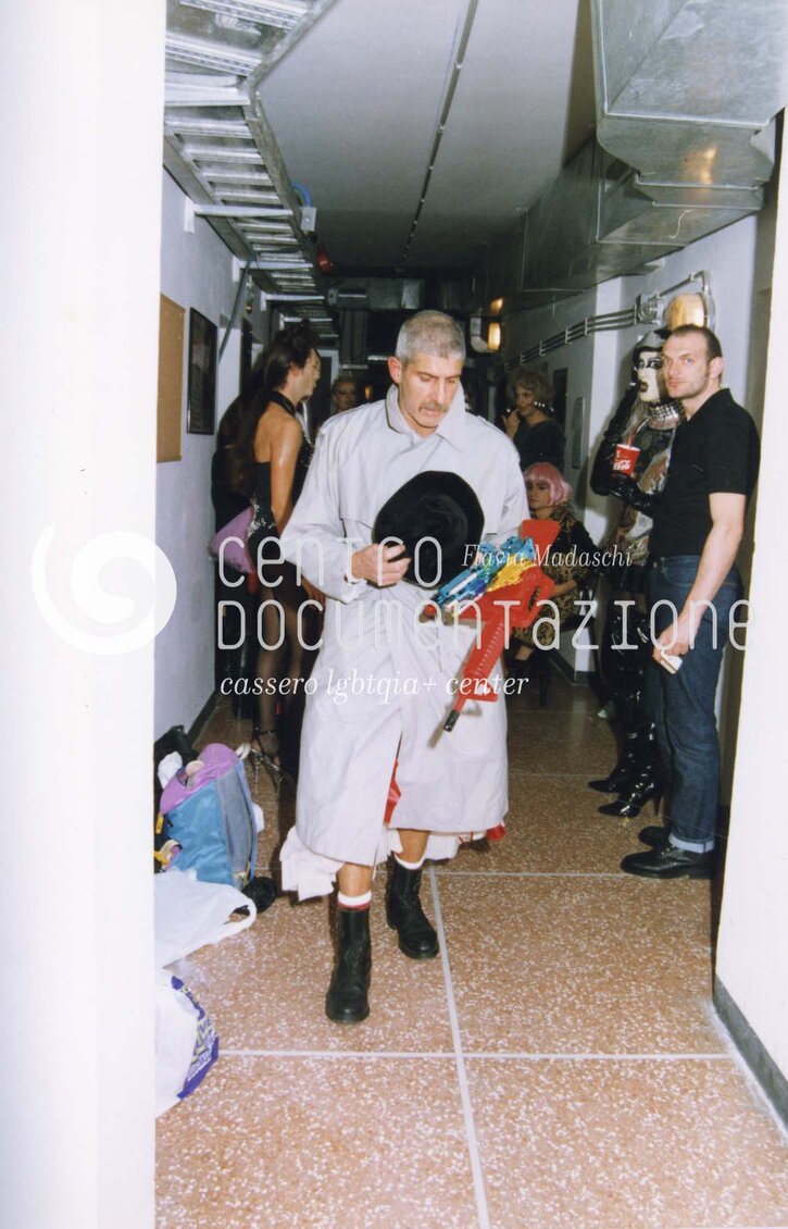 F1_3_5_281_watermarked.jpg