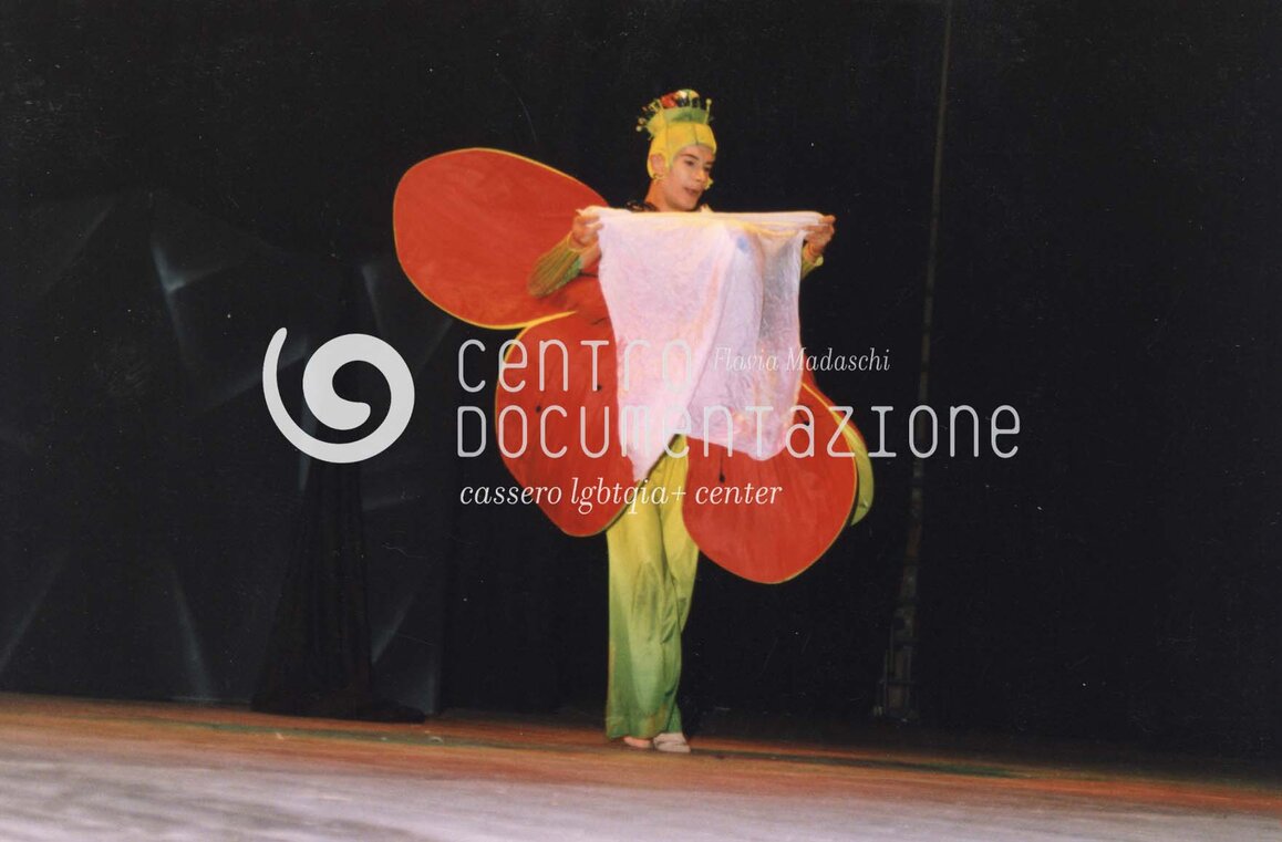 F1_3_5_323_watermarked.jpg