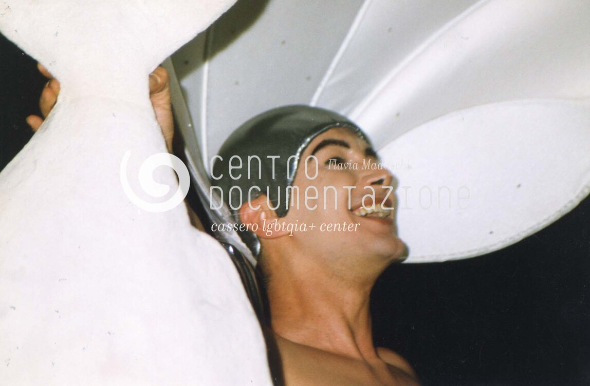 F1_3_5_328_watermarked.jpg
