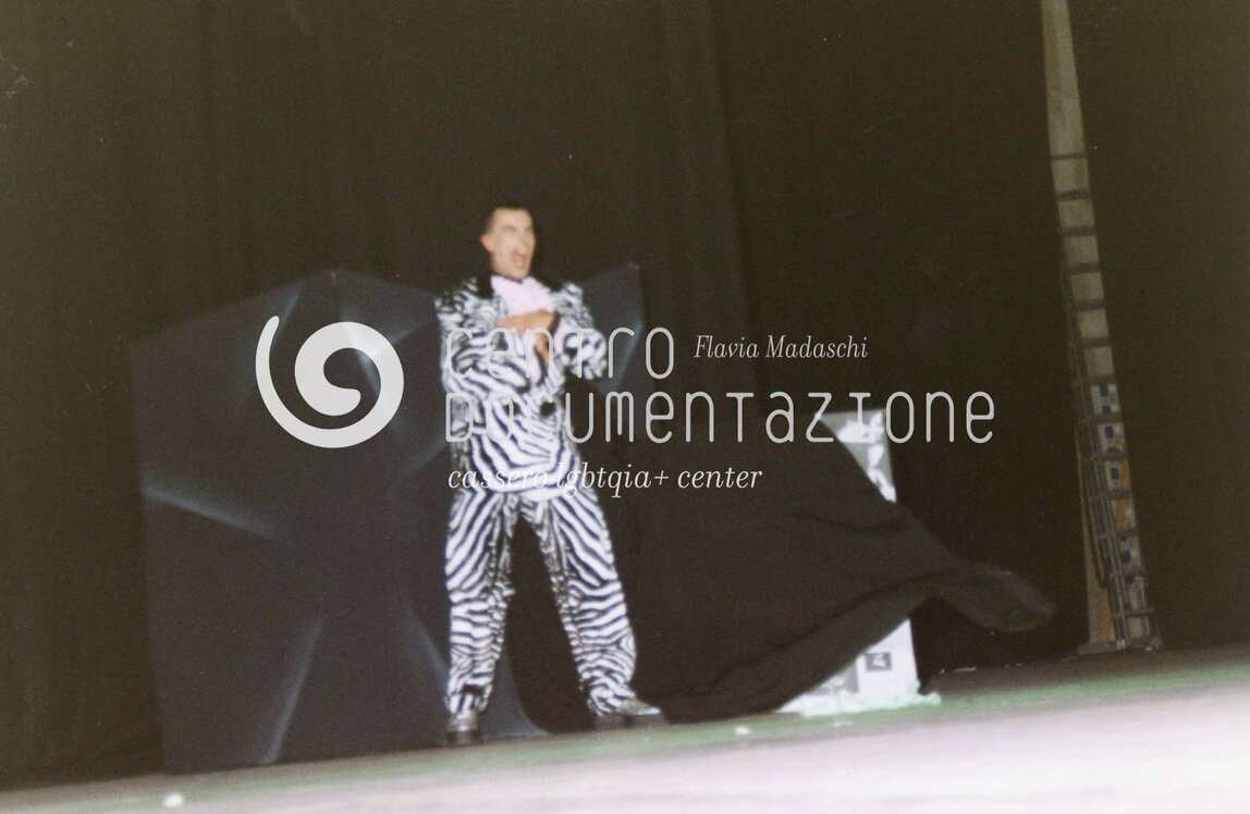 F1_3_5_330_watermarked.jpg