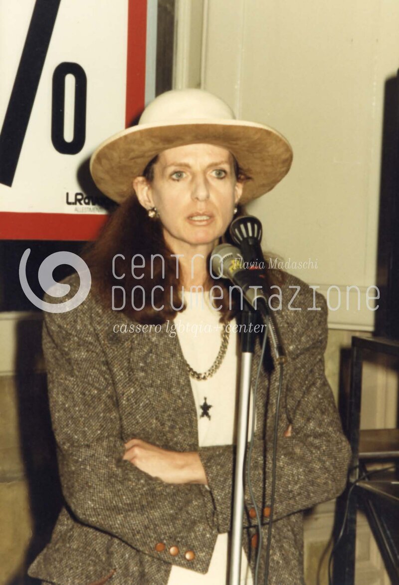 F1_1_3_082_watermarked.jpg